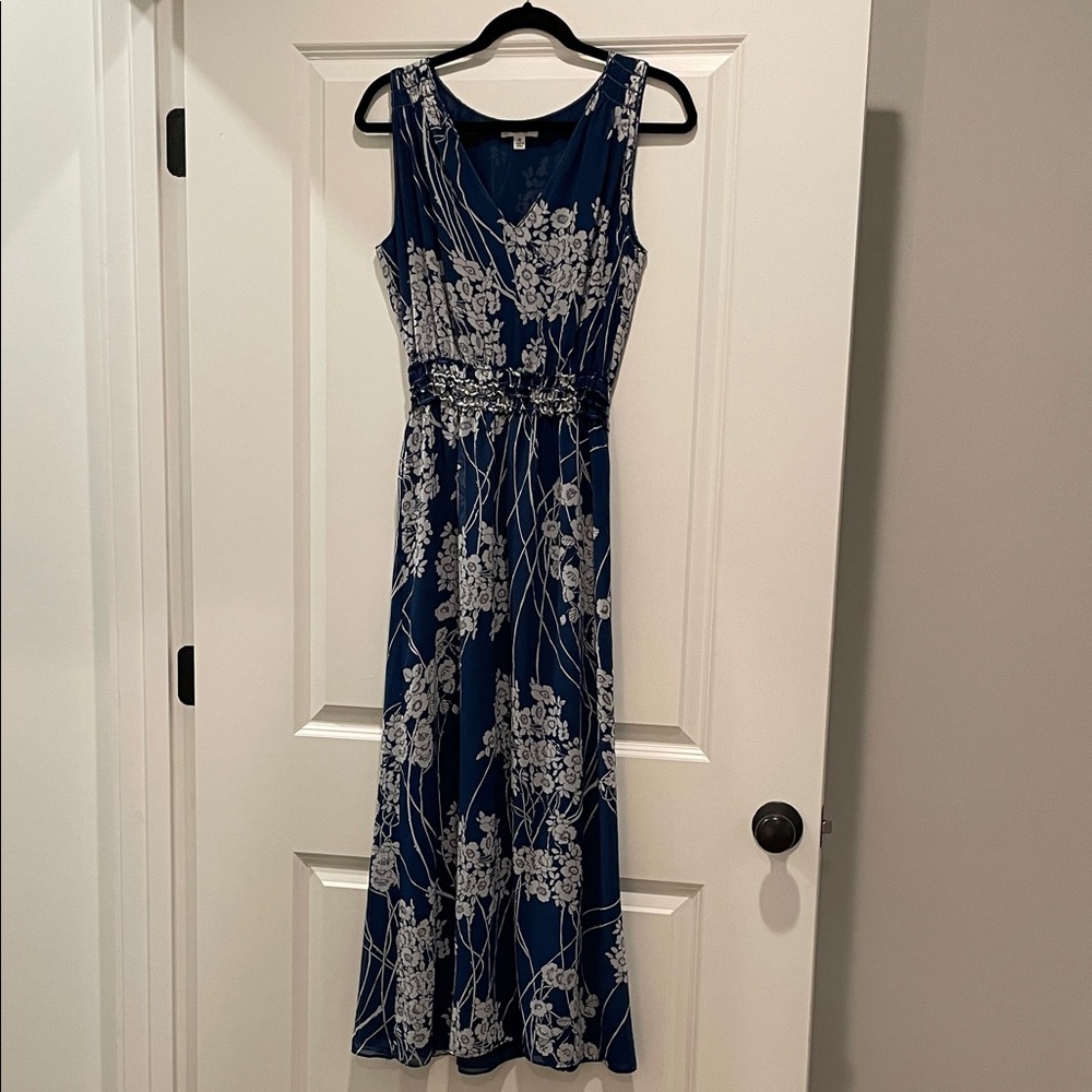 Sophie Max Blue and white floral Chiffon Maxi Dress